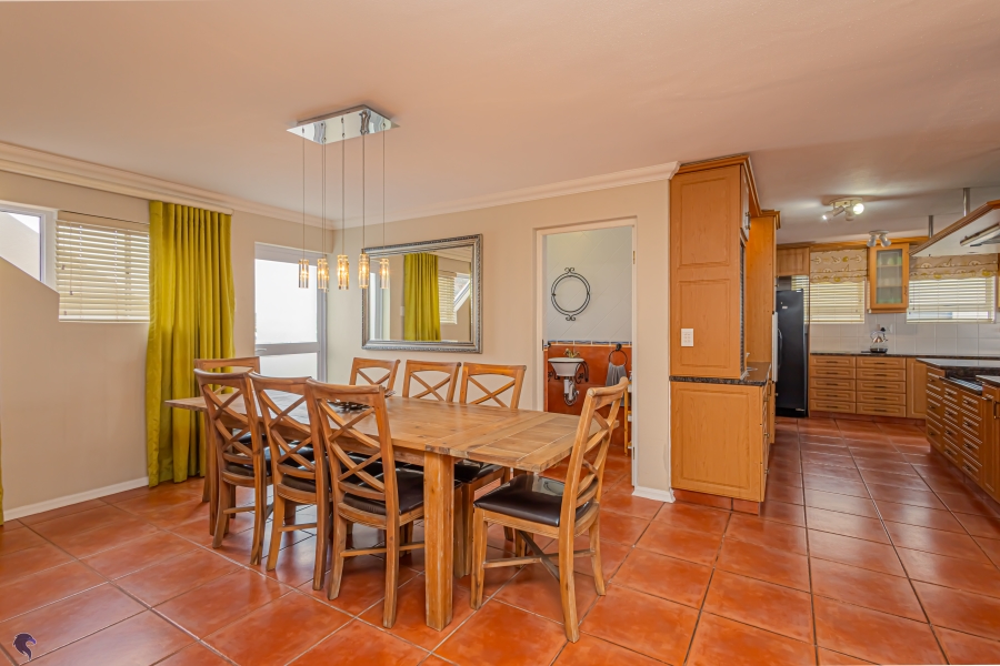 5 Bedroom Property for Sale in Waterfront Western Cape